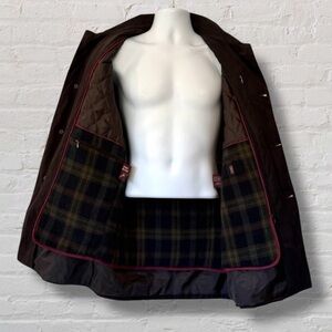 Newport Harbor Men’s Brown Coat Jacket M –Quilted Lining, Zip-Out Plaid Interior